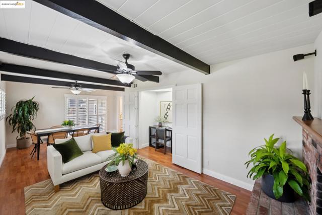 952 Amador St, Richmond CA: https://media.crmls.org/mediaz/c30d9931-d50e-467b-b99e-d1bb30eaa3d6.jpg