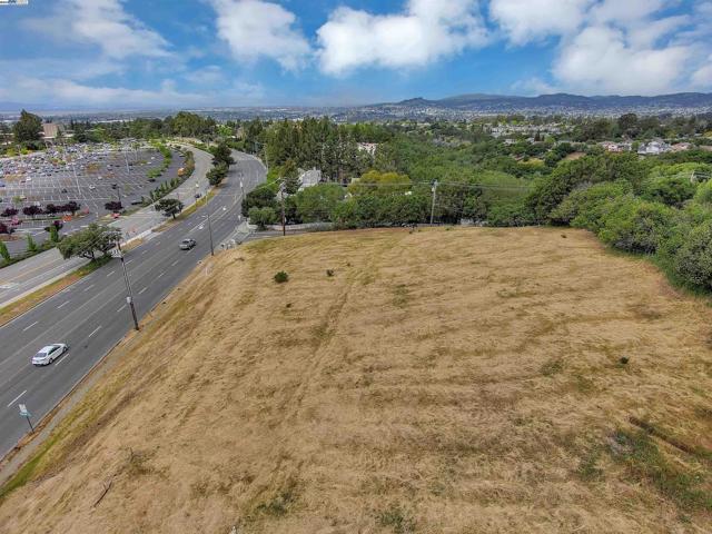 0 Hayward Blvd, Hayward CA: https://media.crmls.org/mediaz/c30de00b-5db8-457b-a195-8e823bb30e7d.jpg