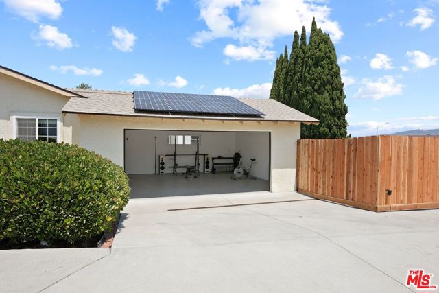 1716 Lodgepole Road, San Marcos CA: https://media.crmls.org/mediaz/c30de55f-ed94-40d1-9d12-d74e0ab34c9a.jpg