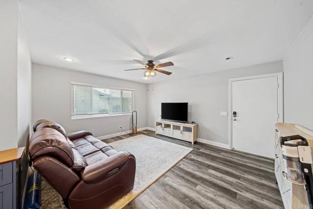 Detail Gallery Image 2 of 29 For 10784 N Magnolia Ave #H2,  Santee,  CA 92071 - 2 Beds | 2 Baths
