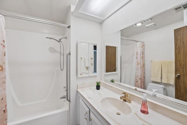 11 Del Rio Circle, Soquel CA: https://media.crmls.org/mediaz/c30e4b9c-bbe4-4008-9935-2679b3113a26.jpg