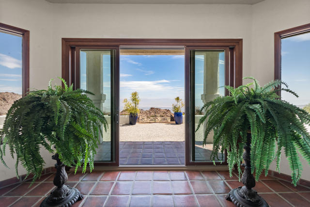 56375 Bighorn Drive, Mountain Center CA: https://media.crmls.org/mediaz/c30f1116-c383-44e9-b102-dfcf6de57f63.jpg