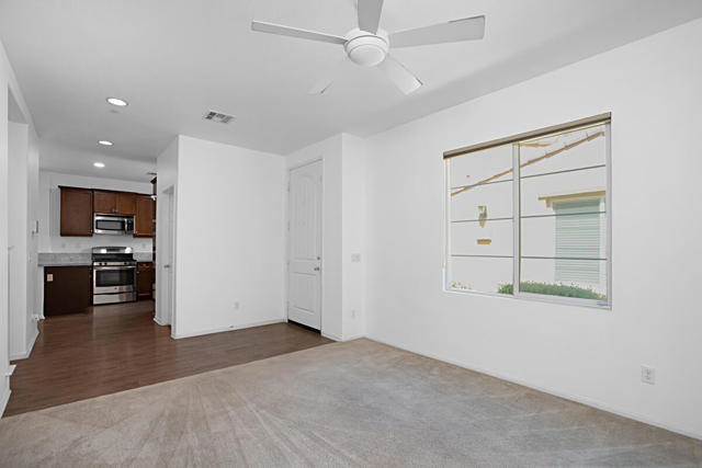 609 Calle Vibrante, Palm Desert CA: https://media.crmls.org/mediaz/c30f4a4c-3bf7-47cf-92fb-41122b734bdd.jpg