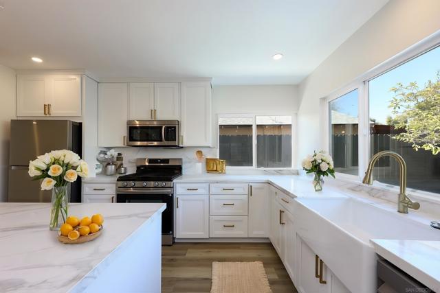 8686 Perseus Rd, San Diego CA: https://media.crmls.org/mediaz/c30f8980-a309-4b33-841d-0b362d78bbfd.jpg