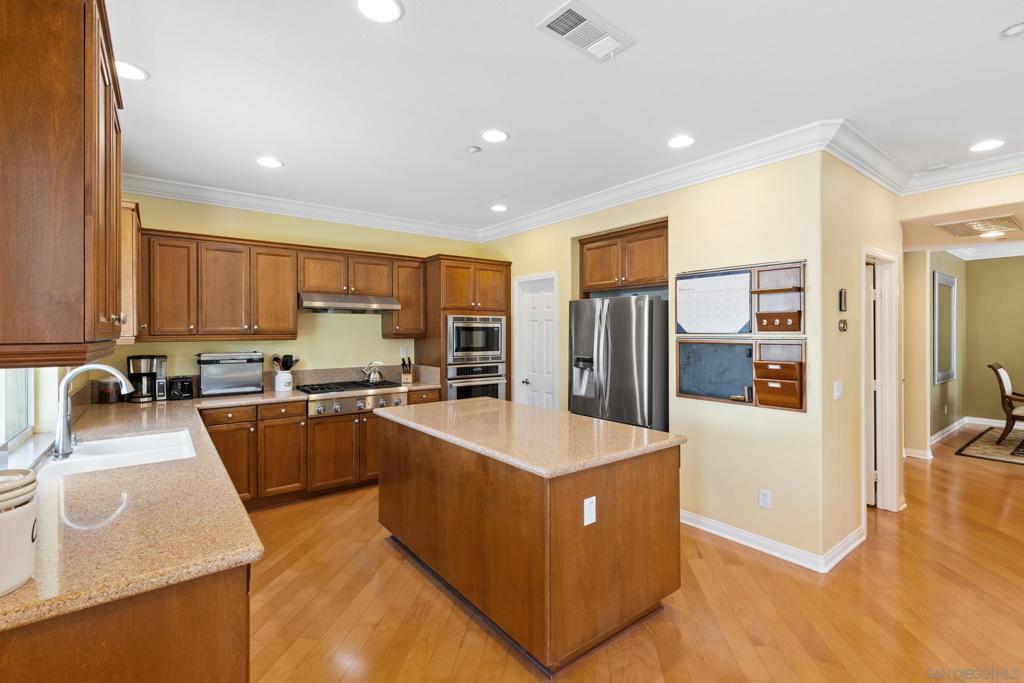 17052 Silver Pine Rd - photo 15