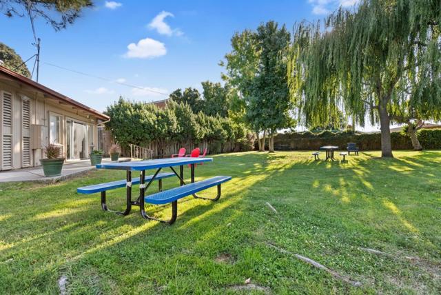 1640 Marina Court, San Mateo CA: https://media.crmls.org/mediaz/c31157c3-5126-4b0c-84d6-f9739cbe32ed.jpg