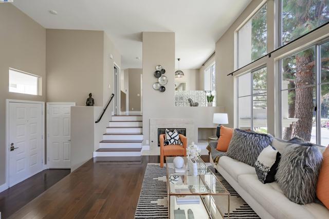 Image 4 of 29 For 440 Navaro Pl  115