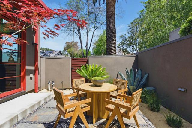 642 Middlefield Road, Palo Alto CA: https://media.crmls.org/mediaz/c31207c4-809e-4342-95ef-3c3dcafdbcf1.jpg