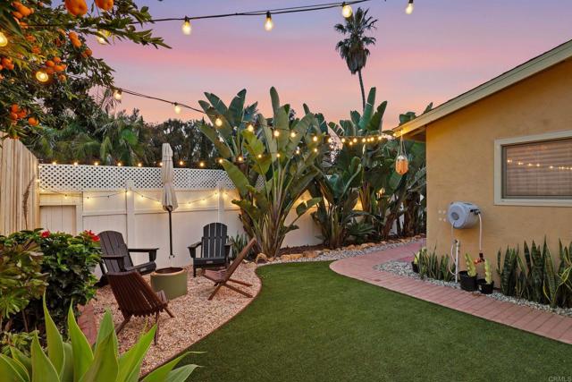 Detail Gallery Image 2 of 39 For 102 Magdalena Dr, Oceanside,  CA 92057 - 2 Beds | 1 Baths