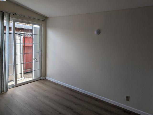 27568 Gainesville Ave, Hayward CA: https://media.crmls.org/mediaz/c31265df-6fdd-43dd-b9d6-2a3cc388e9e5.jpg