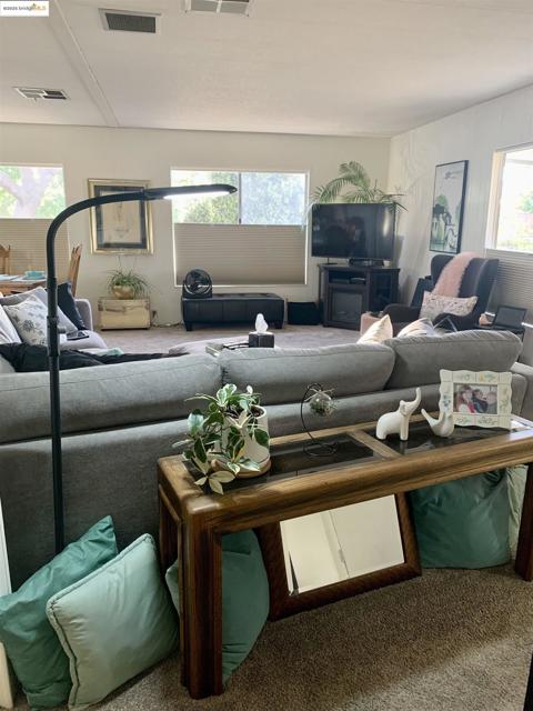 26 Bradley Lane, Antioch CA: https://media.crmls.org/mediaz/c31330b8-3d95-49f8-9dfb-d9a3587d153c.jpg