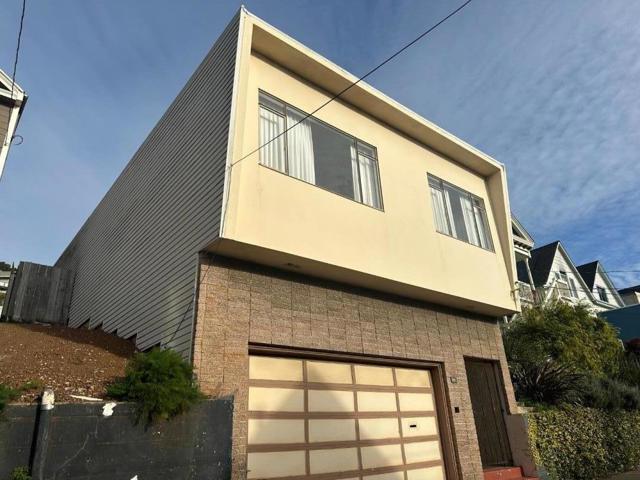 350 Laidley Street, San Francisco CA: https://media.crmls.org/mediaz/c313ea85-24a2-4955-a243-512c5915ae79.jpg