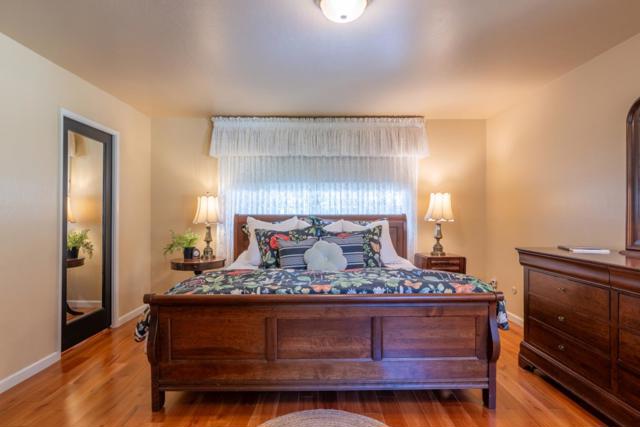 5 Wyndemere Vale, Monterey CA: https://media.crmls.org/mediaz/c3148ea3-22b1-4fcf-8331-25fa29cb2127.jpg