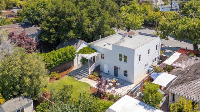 1555 Alma Street, Palo Alto CA: https://media.crmls.org/mediaz/c3158b0a-0b9c-4913-ab00-21ac5af1b2d9.jpg
