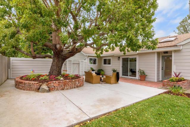 1130 Lake Ridge Dr, San Marcos CA: https://media.crmls.org/mediaz/c3158bb5-ee6a-4ae4-906f-c600cf839d38.jpg
