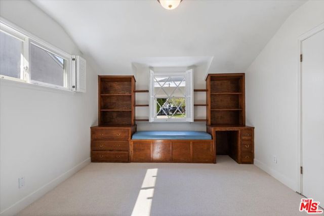 12848 Tiara Street, Valley Village CA: https://media.crmls.org/mediaz/c31624d4-4fde-4ba4-b07c-fe959d526027.jpg
