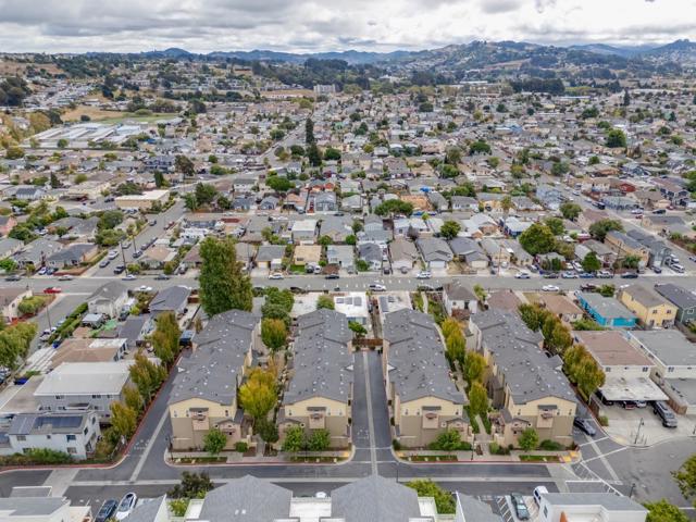 2872 10th Street, San Pablo CA: https://media.crmls.org/mediaz/c3167c9b-01fd-46cc-94bc-43c49302c73b.jpg