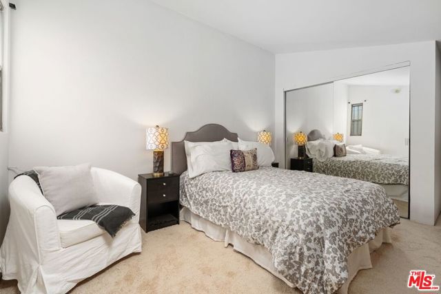 1440 Veteran Avenue, Los Angeles CA: https://media.crmls.org/mediaz/c316893f-ebfb-4c52-a07d-8dbab23e4298.jpg