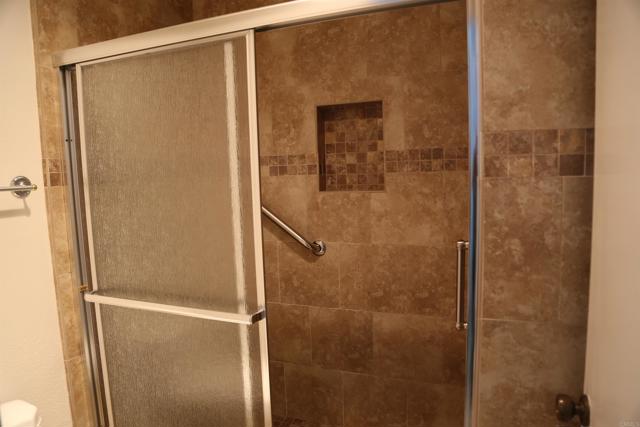 Detail Gallery Image 10 of 11 For 1068 Passiflora Ave, Encinitas,  CA 92024 - 4 Beds | 3 Baths