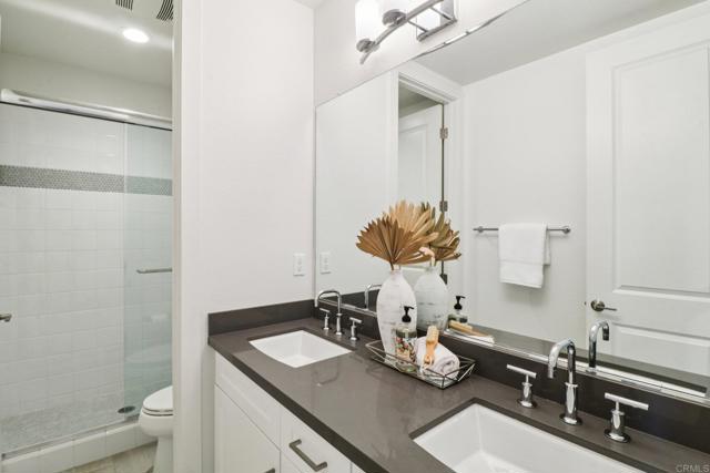 Detail Gallery Image 18 of 33 For 665 Sea Ridge Ct, Encinitas,  CA 92024 - 4 Beds | 3/1 Baths