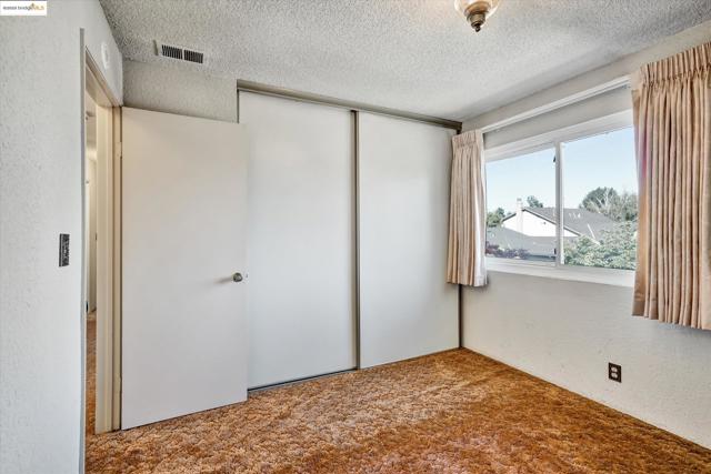 34607 Wells Ave, Fremont CA: https://media.crmls.org/mediaz/c3176436-d78f-4f52-8f6b-8721d20760de.jpg