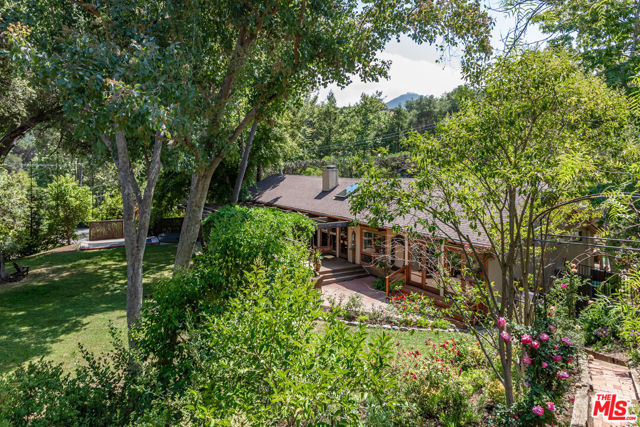 Drew Fenton | 1064 Meadows End Drive Calabasas CA | MLS: 7238352