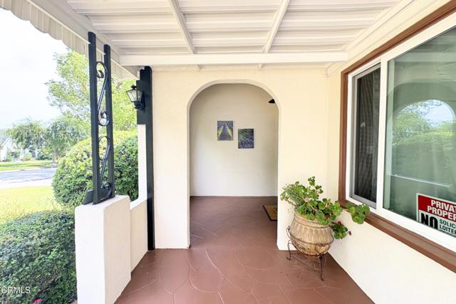 1255 N Dominion Avenue, Pasadena CA: https://media.crmls.org/mediaz/c3186b34-811f-42ed-a605-b77b314a0b73.jpg