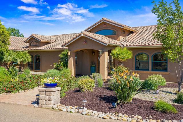 15636 Sage Hill Drive, Ramona CA: https://media.crmls.org/mediaz/c3192cc9-766b-4472-9691-1f14cc1d2888.jpg