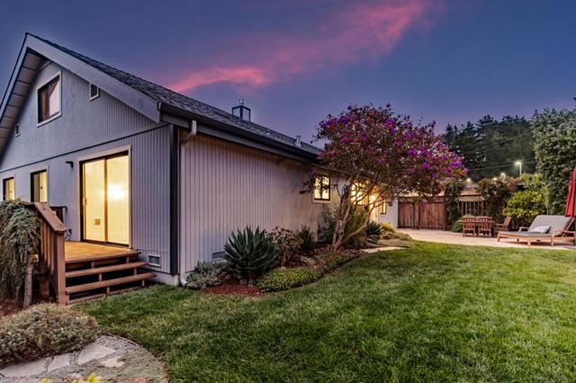 1030 Etheldore Street, Moss Beach CA: https://media.crmls.org/mediaz/c319bfd9-fac6-4562-9429-d8c072293a3d.jpg