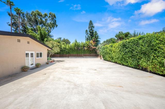 5905 Old Wheeler Road, La Verne CA: https://media.crmls.org/mediaz/c319d3e9-54ed-48e5-b1ea-79d561ffc3e6.jpg