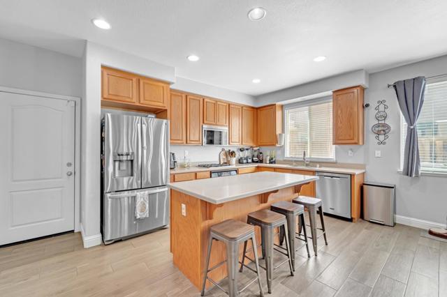 17753 Wheat Field Street, Lathrop CA: https://media.crmls.org/mediaz/c319fac2-ae82-4f97-8a01-9ec2848d58ec.jpg