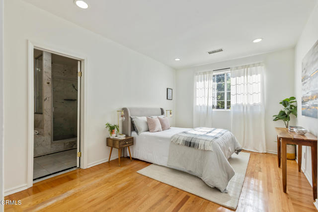 Detail Gallery Image 52 of 70 For 4926 Crown Ave, La Canada Flintridge,  CA 91011 - 3 Beds | 3/1 Baths