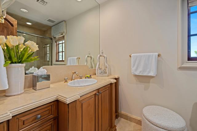 28 Grande View Court, Rancho Mirage CA: https://media.crmls.org/mediaz/c31b78ca-ed09-40fb-8bf3-4e57f1e2f3cc.jpg