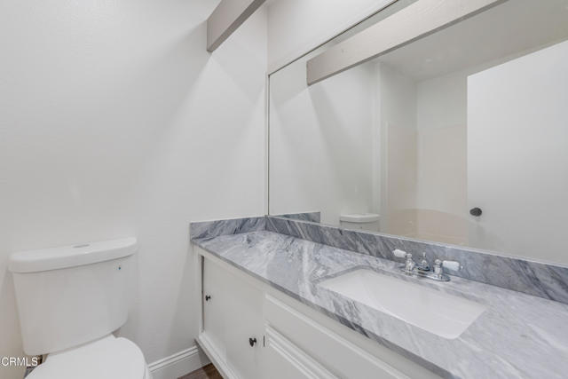 Detail Gallery Image 22 of 49 For 1093 Evenstar Ave, Westlake Village,  CA 91361 - 5 Beds | 2/1 Baths