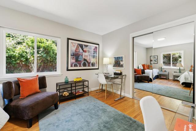 10605 Berkshire Drive, Los Altos Hills CA: https://media.crmls.org/mediaz/c31ca1ac-acf6-4146-94db-44040b4f3a0f.jpg