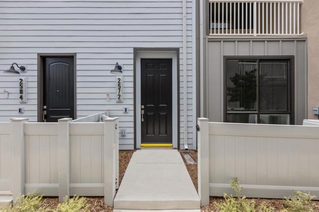2572 Elderberry Lane, Carlsbad CA: https://media.crmls.org/mediaz/c31d68e0-db2e-4ff2-becc-f51366bc2f8b.jpg