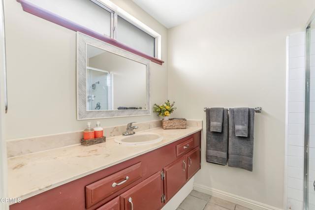 1215 Lawrence Way, Oxnard CA: https://media.crmls.org/mediaz/c31e2cd7-ae86-445d-9f92-8d15d8297987.jpg