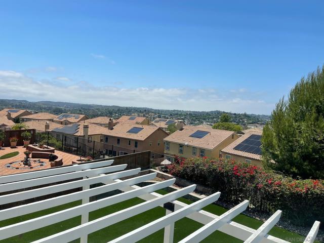 1616 Pegasus Way, San Marcos CA: https://media.crmls.org/mediaz/c31f1b7d-7beb-4bd8-87bb-be2c2e29fc7c.jpg