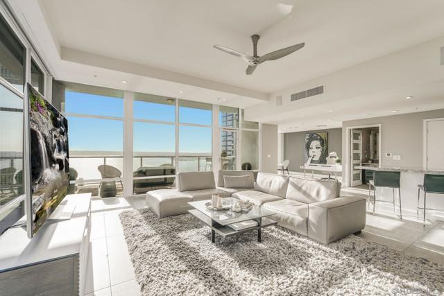1262 Kettner Blvd, San Diego CA: https://media.crmls.org/mediaz/c31fa2cd-9164-4261-9066-6bb3172c64cf.jpg