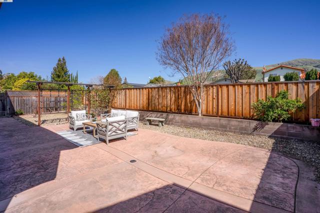 Image 34 of 43 For 45596 Cherokee Ln