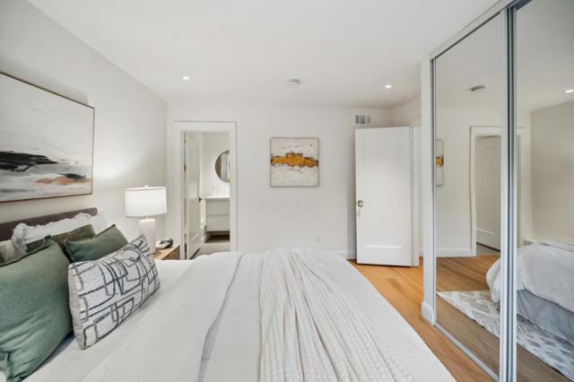 929 Darien Way, San Francisco CA: https://media.crmls.org/mediaz/c3214258-a715-419d-87fa-e60622614e7a.jpg