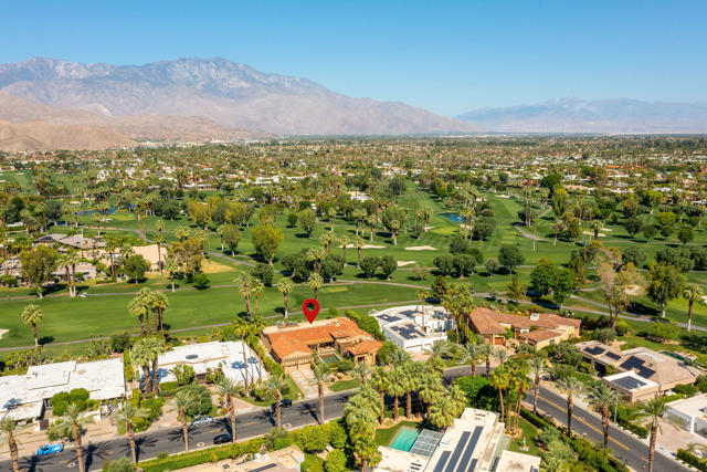 37551 Thompson Road, Rancho Mirage CA: https://media.crmls.org/mediaz/c3219c18-617b-41bb-bf42-931c2c45c1c8.jpg