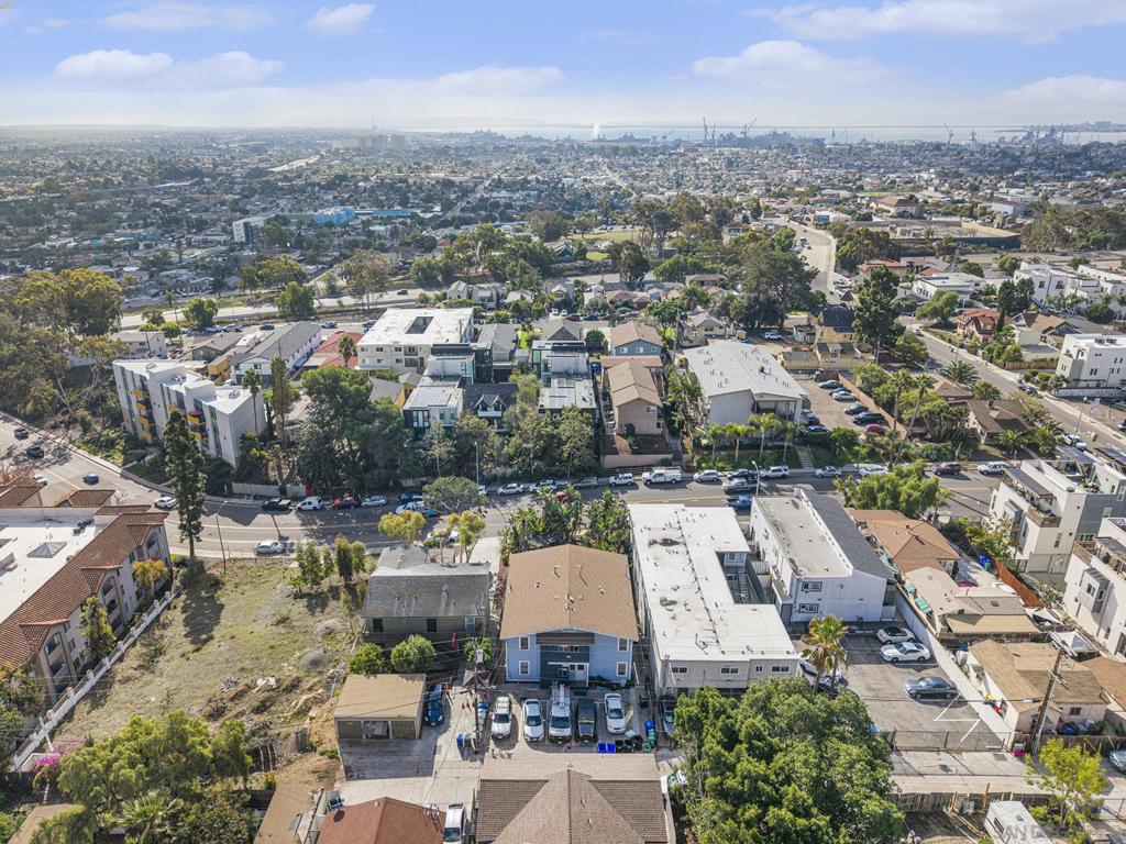 3042 Broadway - photo 3