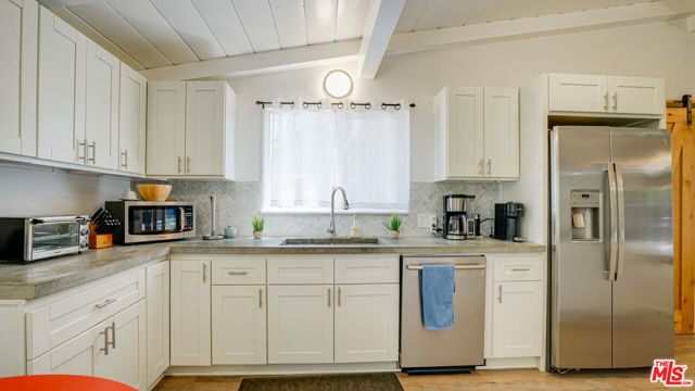 9790 Shadow Island Drive
