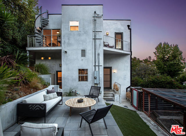 2465 N Gower Street, Los Angeles CA: https://media.crmls.org/mediaz/c322b105-840f-4538-b56e-7114d4755c7e.jpg