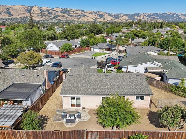 2995 Pettigrew Court, San Jose CA: https://media.crmls.org/mediaz/c3256b01-d67f-4fdb-98a0-b3dcda93dbf9.jpg