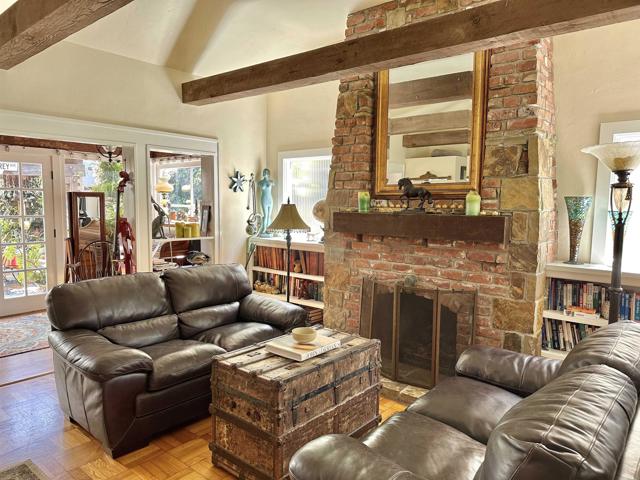 Image 11 of 51 For 823 San Luis Rey Avenue