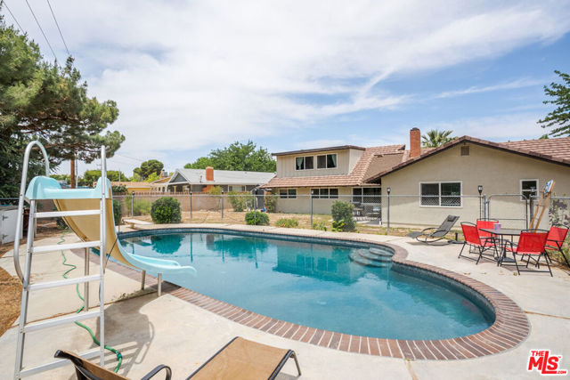 43818 Halcom Avenue, Lancaster CA: https://media.crmls.org/mediaz/c3278b8a-9f1f-426c-a522-f19d0f140fc3.jpg