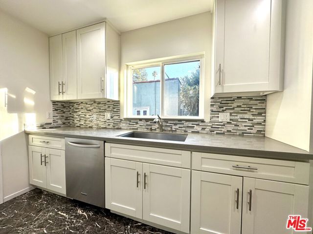 1246 N Genesee Avenue, West Hollywood CA: https://media.crmls.org/mediaz/c3279f55-d53c-4eb7-9895-c6579b2f5845.jpg