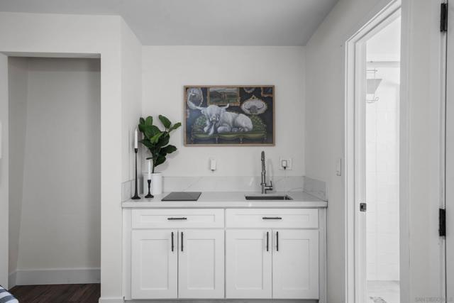 4119 Orange Ave, San Diego CA: https://media.crmls.org/mediaz/c3297067-2aaa-41d1-afb5-777230c86d7e.jpg